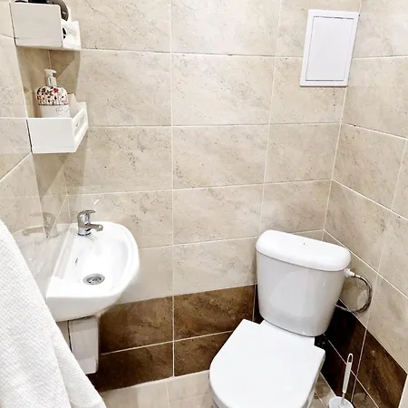 Helena Old Town Apartment *